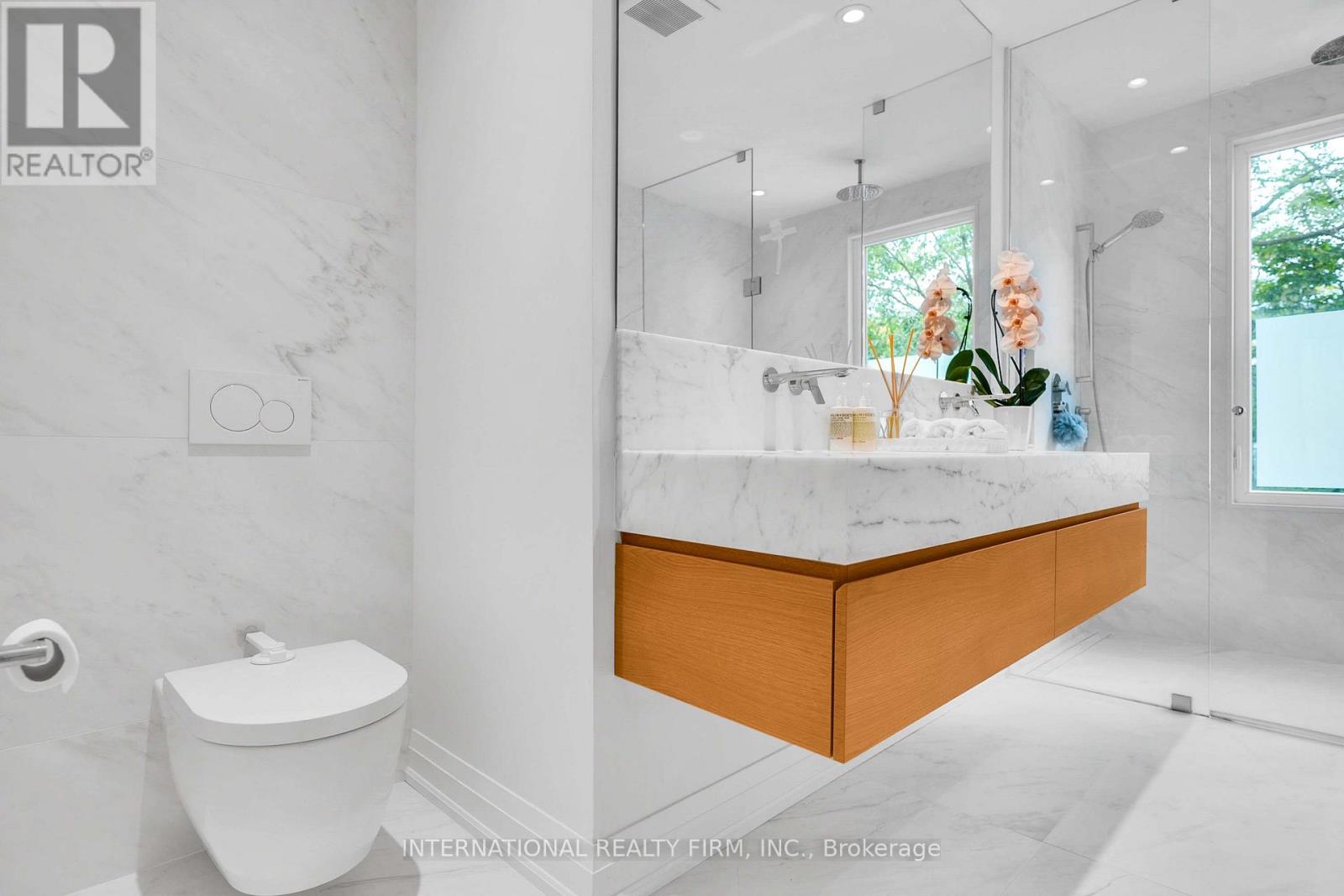 53 SPRUCE STREET - 25
