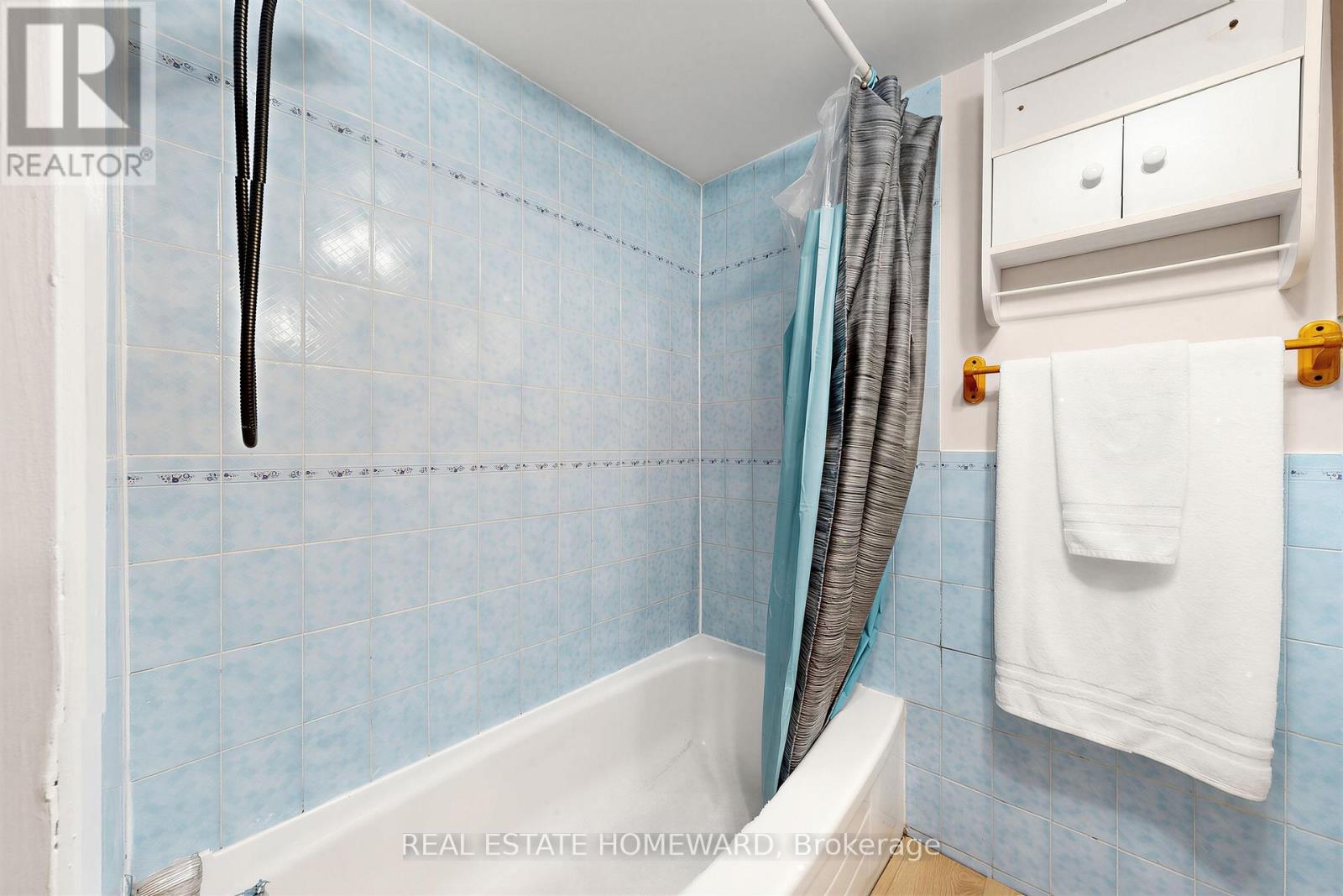 621 Byron Street South, Whitby, ON photo 42
