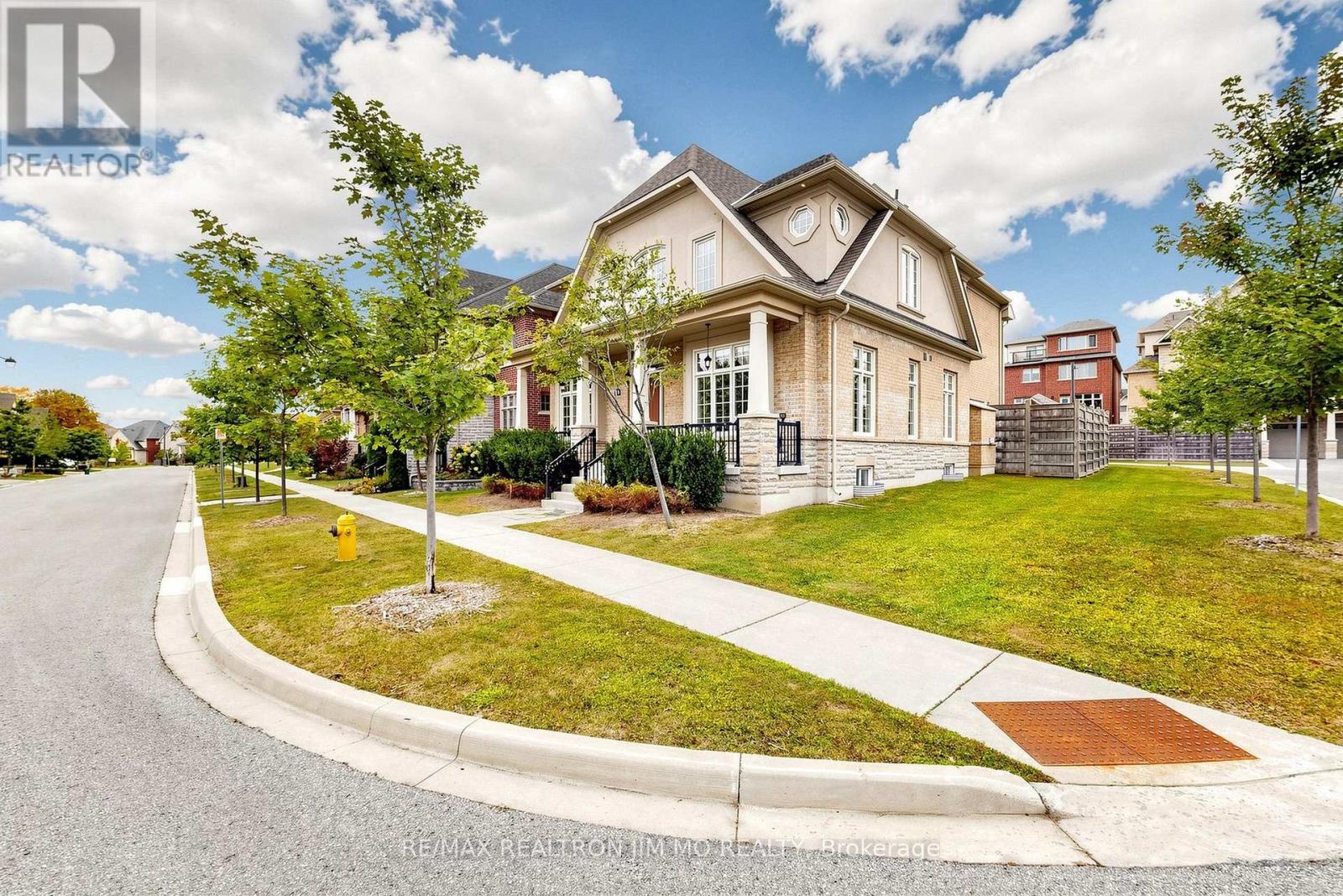 18 TRALEE COURT, Markham (Devil's Elbow) — photo 3