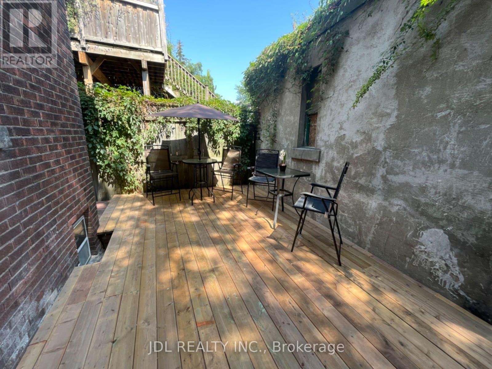 5 SORAUREN AVENUE - 30