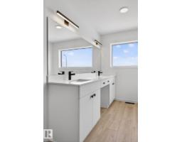 8108 230 Street Nw, Edmonton, AB T5T7Y1 Photo 32