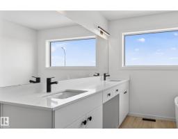 8108 230 Street Nw, Edmonton, AB T5T7Y1 Photo 31