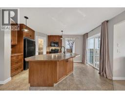 4pc Bathroom - 161 Everoak Gardens Sw, Calgary, AB T2Y0C6 Photo 7