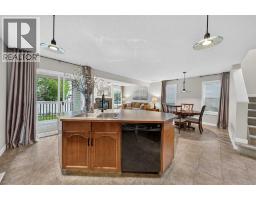 Bonus Room - 161 Everoak Gardens Sw, Calgary, AB T2Y0C6 Photo 10