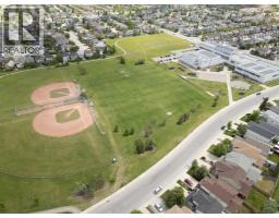 161 Everoak Gardens Sw, Calgary, AB T2Y0C6 Photo 37