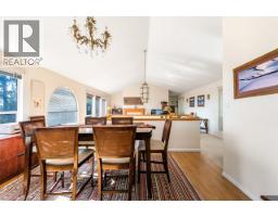 4815 Headland Close, West Vancouver, BC V7W3C2 Photo 16