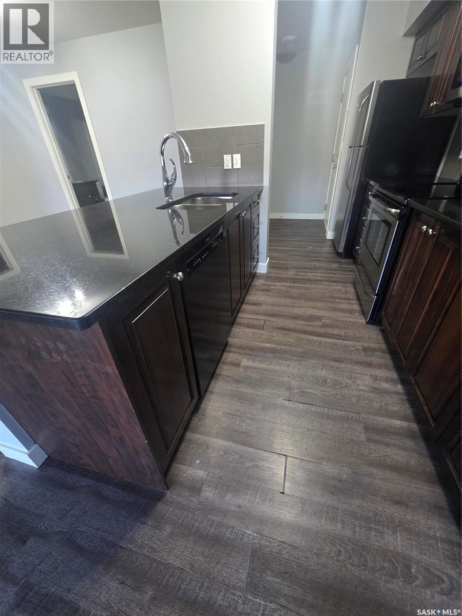 #201 306 Petterson DRIVE - 10