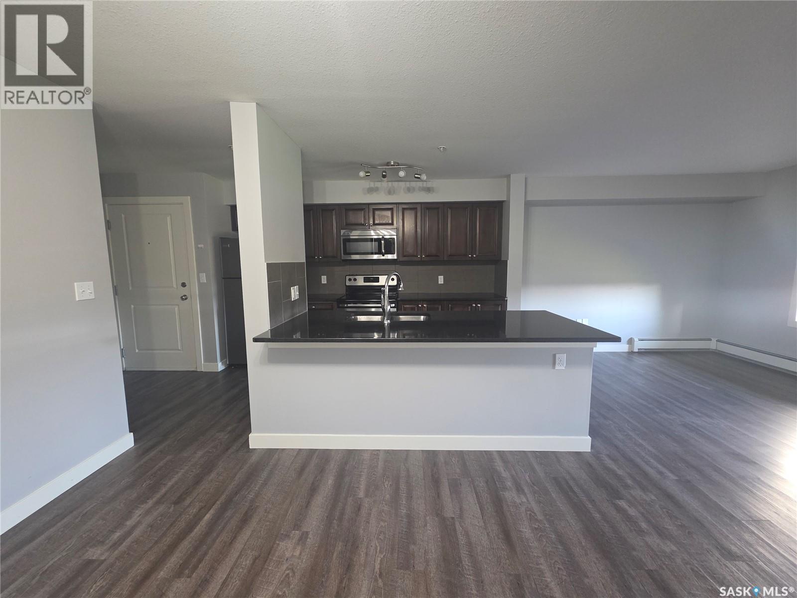 #201 306 Petterson DRIVE - 11