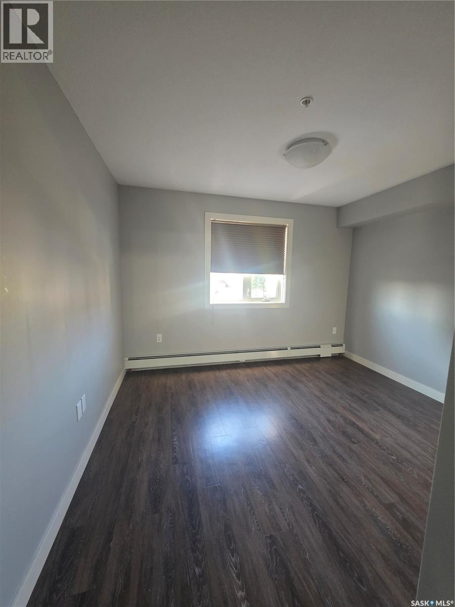 #201 306 Petterson DRIVE - 20