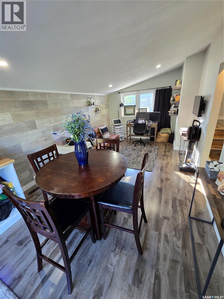 136 10th STREET NE, Weyburn — photo 30