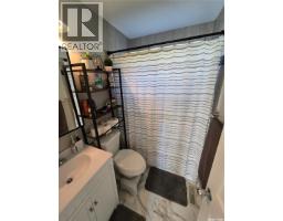 136 10th Street Ne, Weyburn, SK S4H1G9 Photo 16