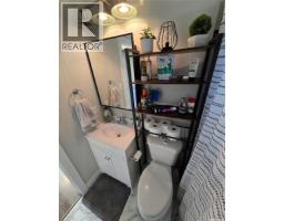 136 10th Street Ne, Weyburn, SK S4H1G9 Photo 17