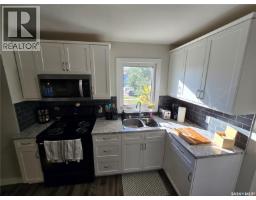 136 10th Street Ne, Weyburn, SK S4H1G9 Photo 25
