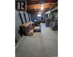 136 10th Street Ne, Weyburn, SK S4H1G9 Photo 37