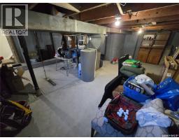 136 10th Street Ne, Weyburn, SK S4H1G9 Photo 38