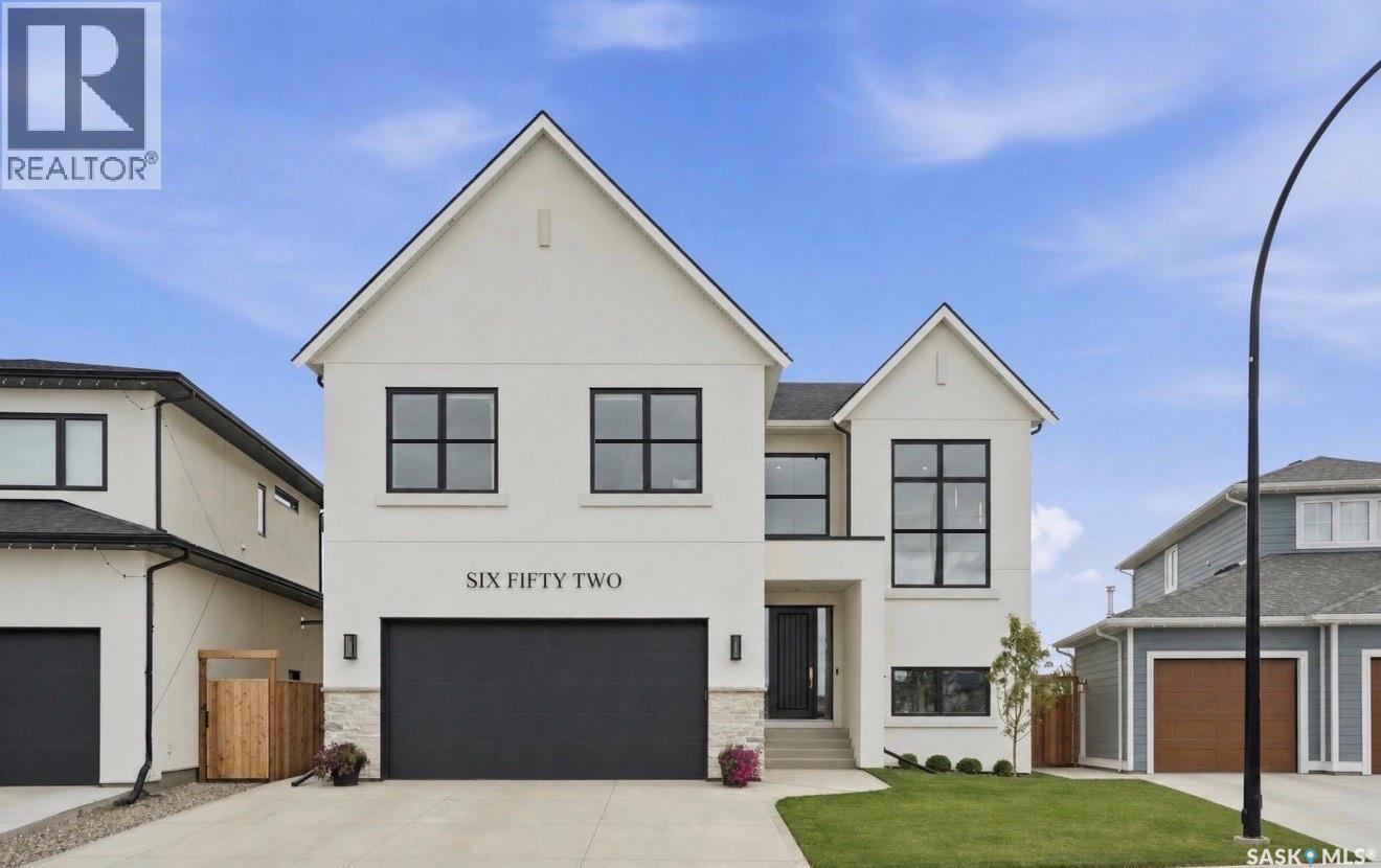 652 Pepper BEND, Saskatoon