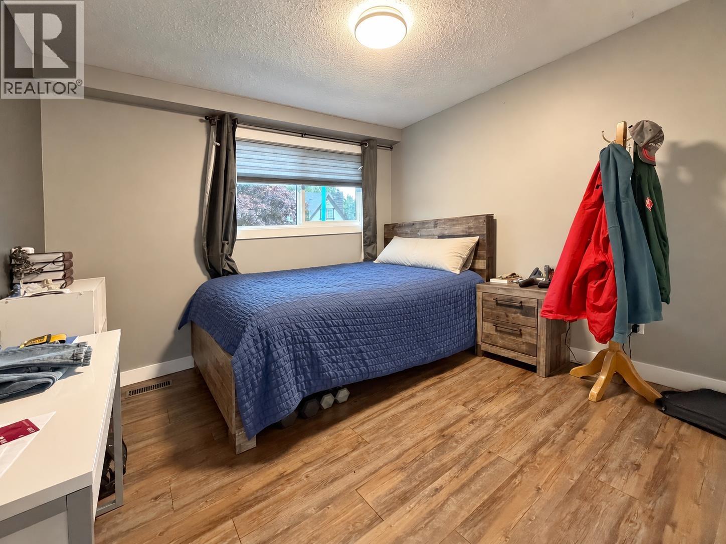 147-149 GULL CRESCENT - 14