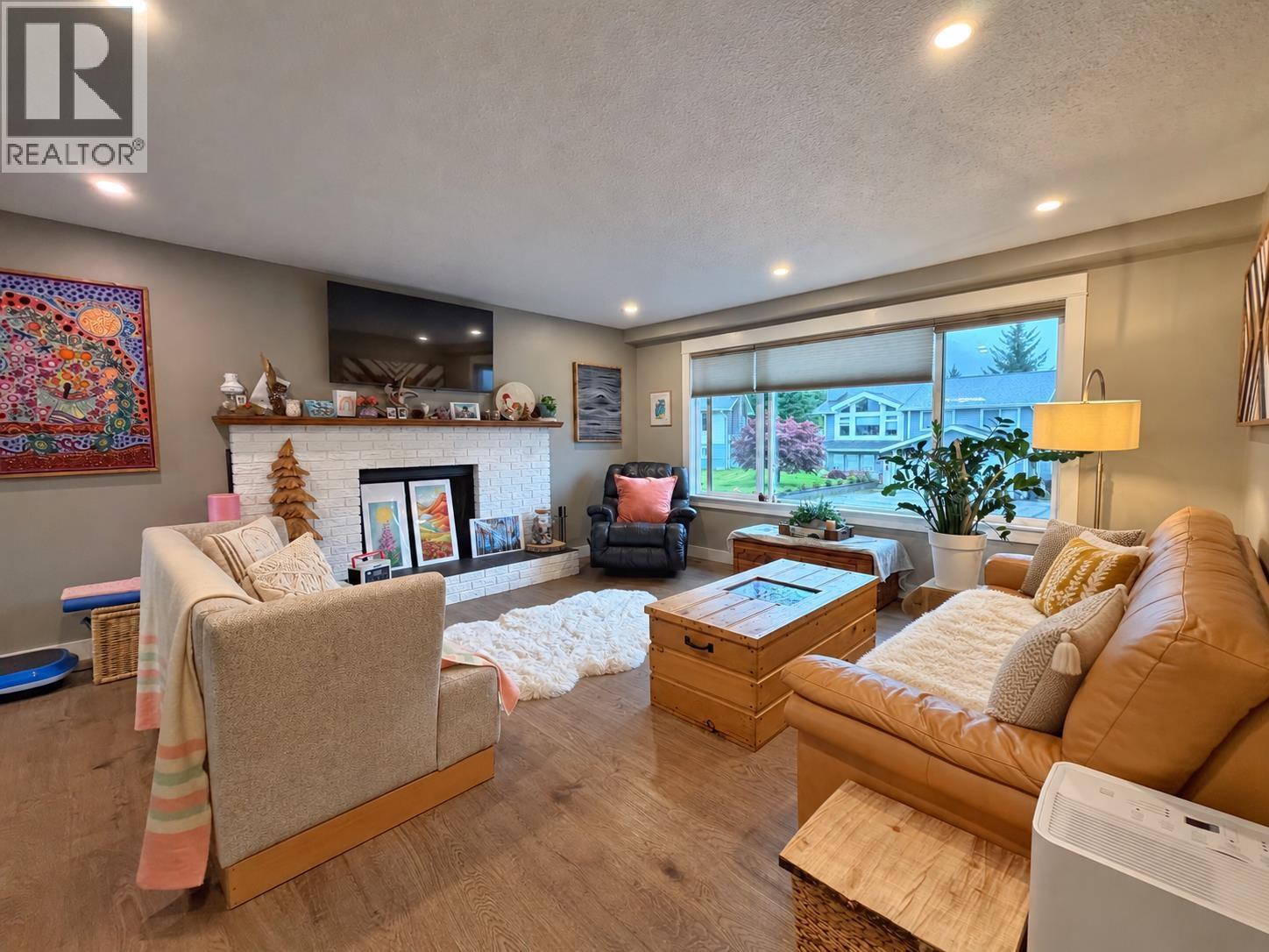 147-149 GULL CRESCENT