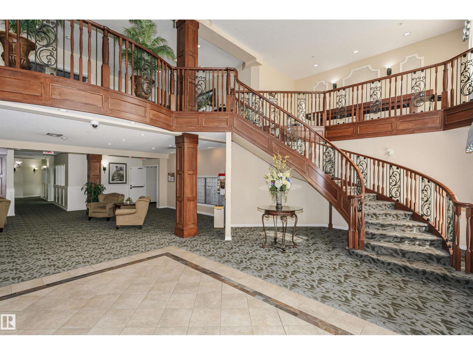 #325 9820 165 ST NW - 3