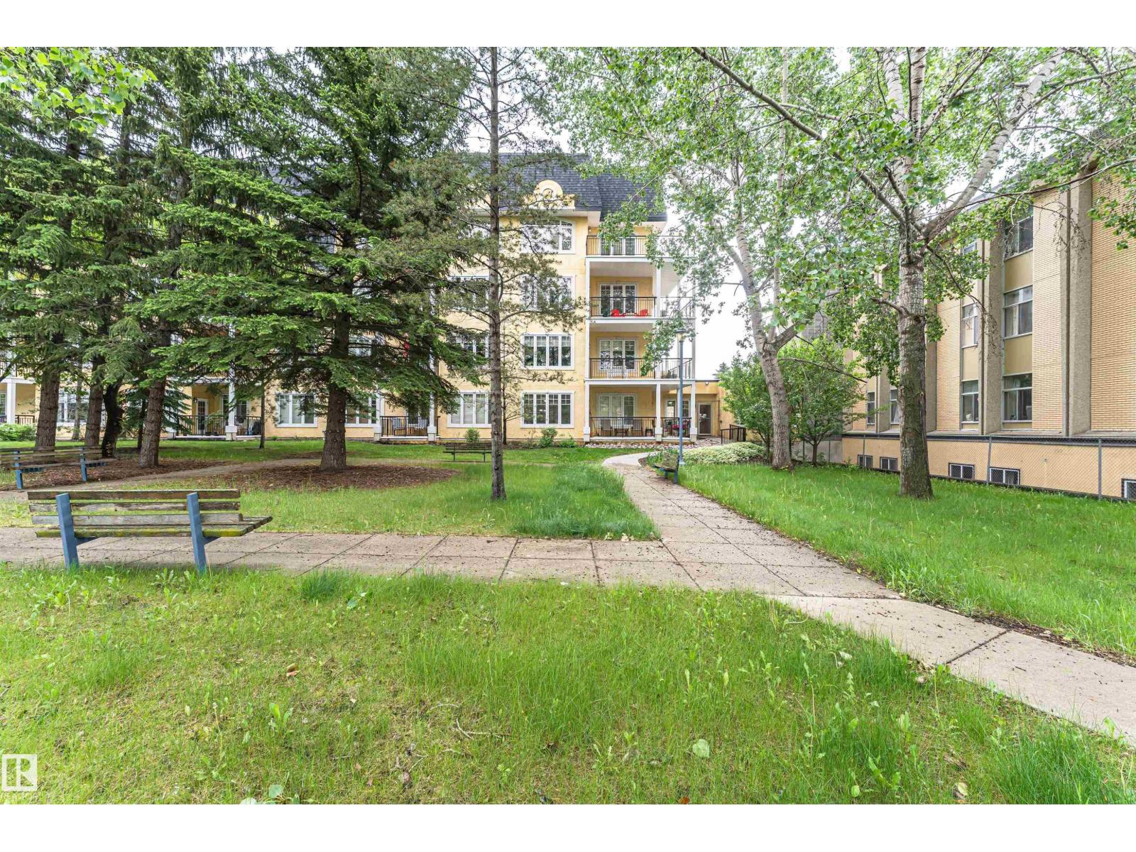 #325 9820 165 ST NW - 44