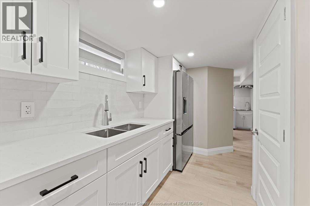 2858 DANDURAND - Image 28