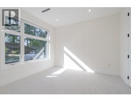 5301 3rd Avenue, Tsawwassen, BC V4M1E8 Photo 27