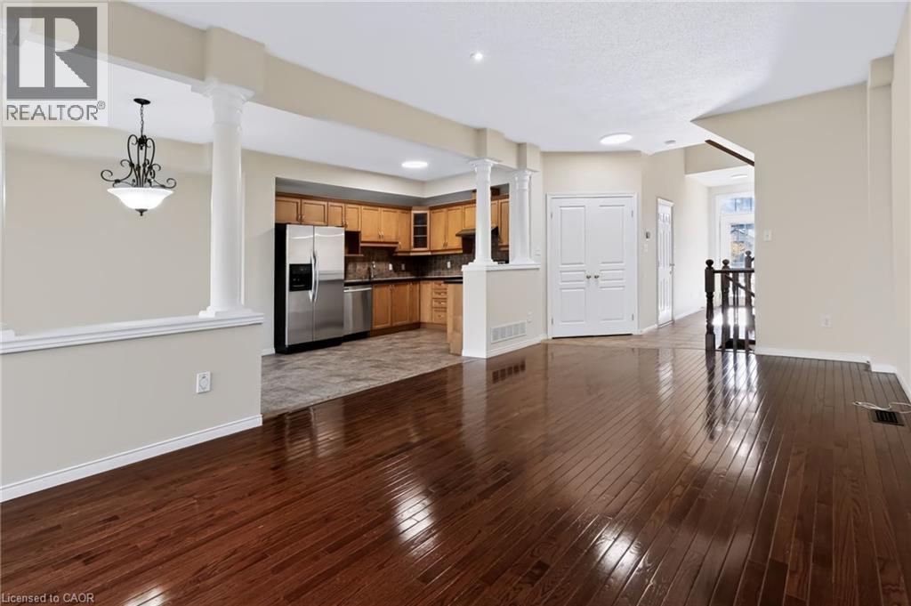488 STONEHENGE Drive, Ancaster — photo 11