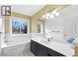 45 Patterson Hill Sw, Calgary, AB T3H2E6 Photo 18