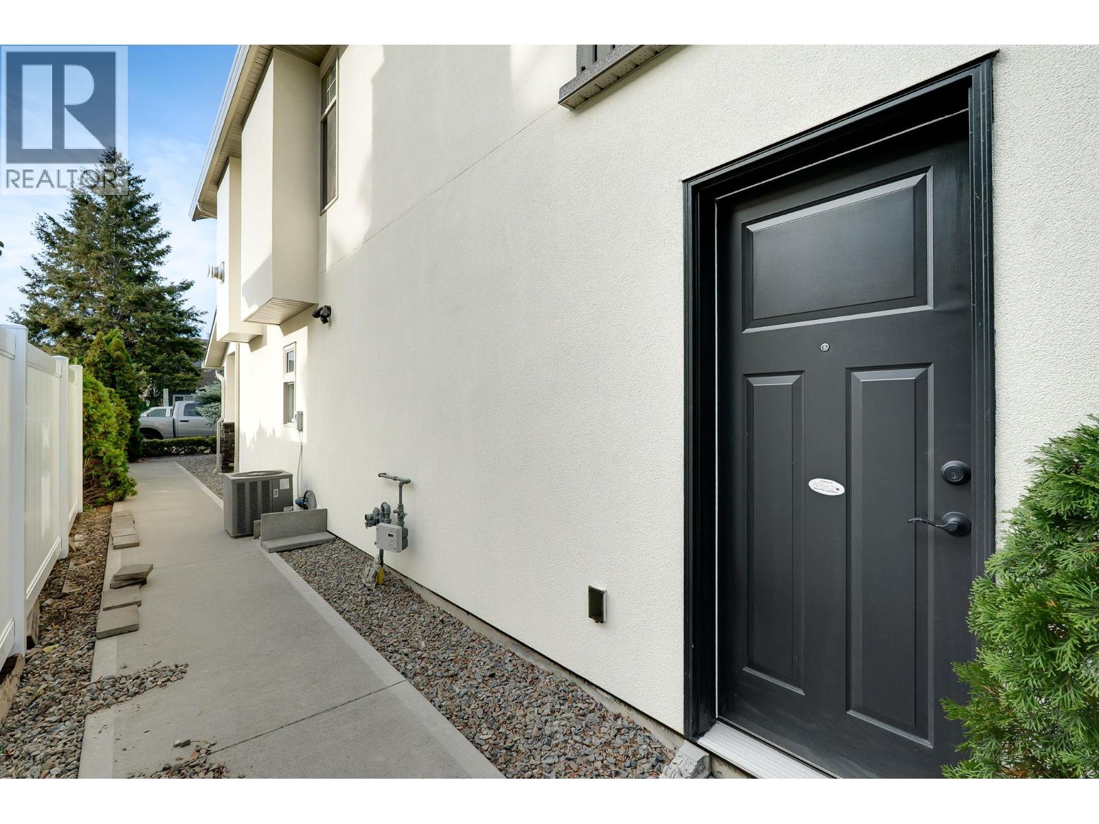 560 & 562 Christleton Avenue - Image 51