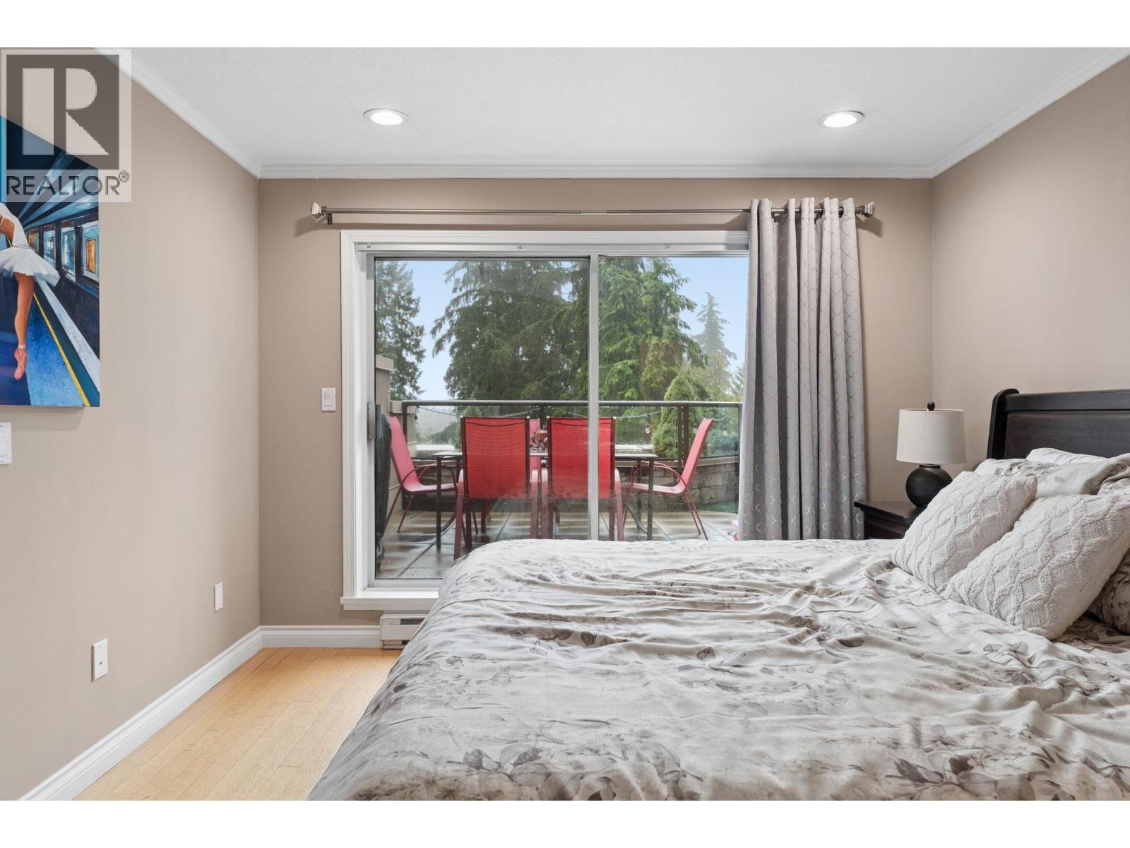 Photo of 602 1500 OSTLER COURT 21