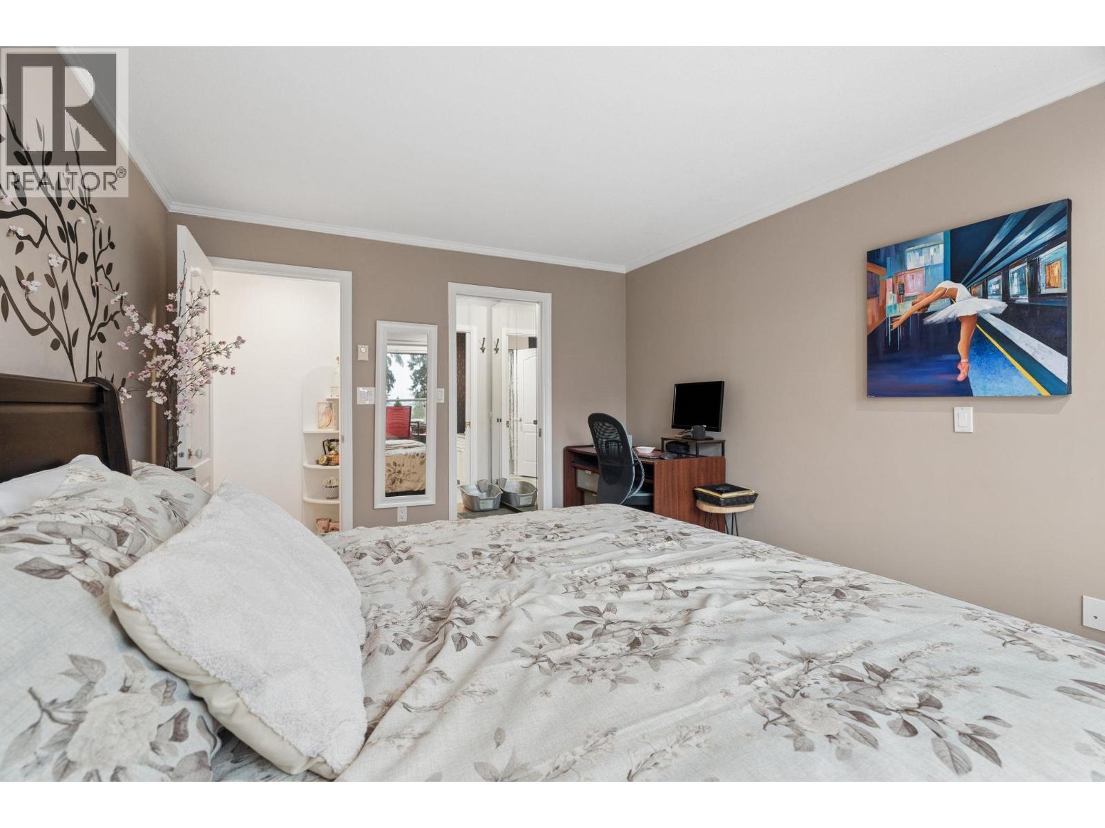 Photo of 602 1500 OSTLER COURT 23