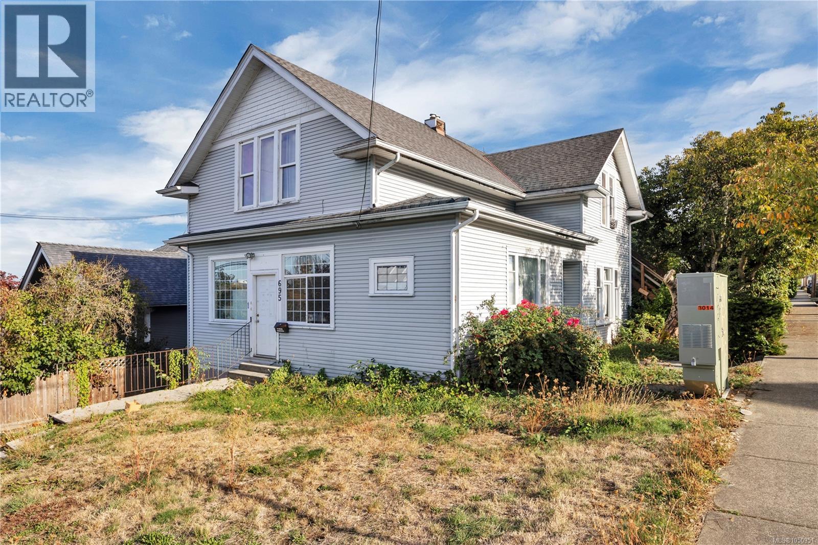 695 Franklyn St - Image 12