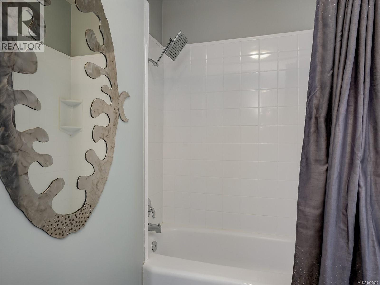  5190 Lochside Drive, Saanich