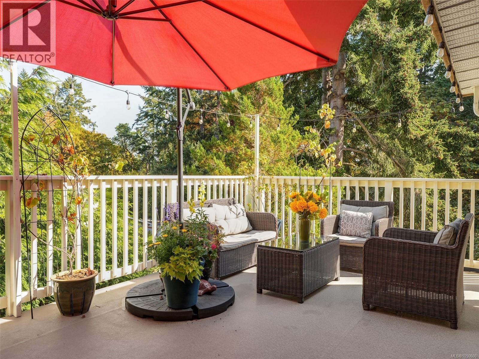  5190 Lochside Drive, Saanich