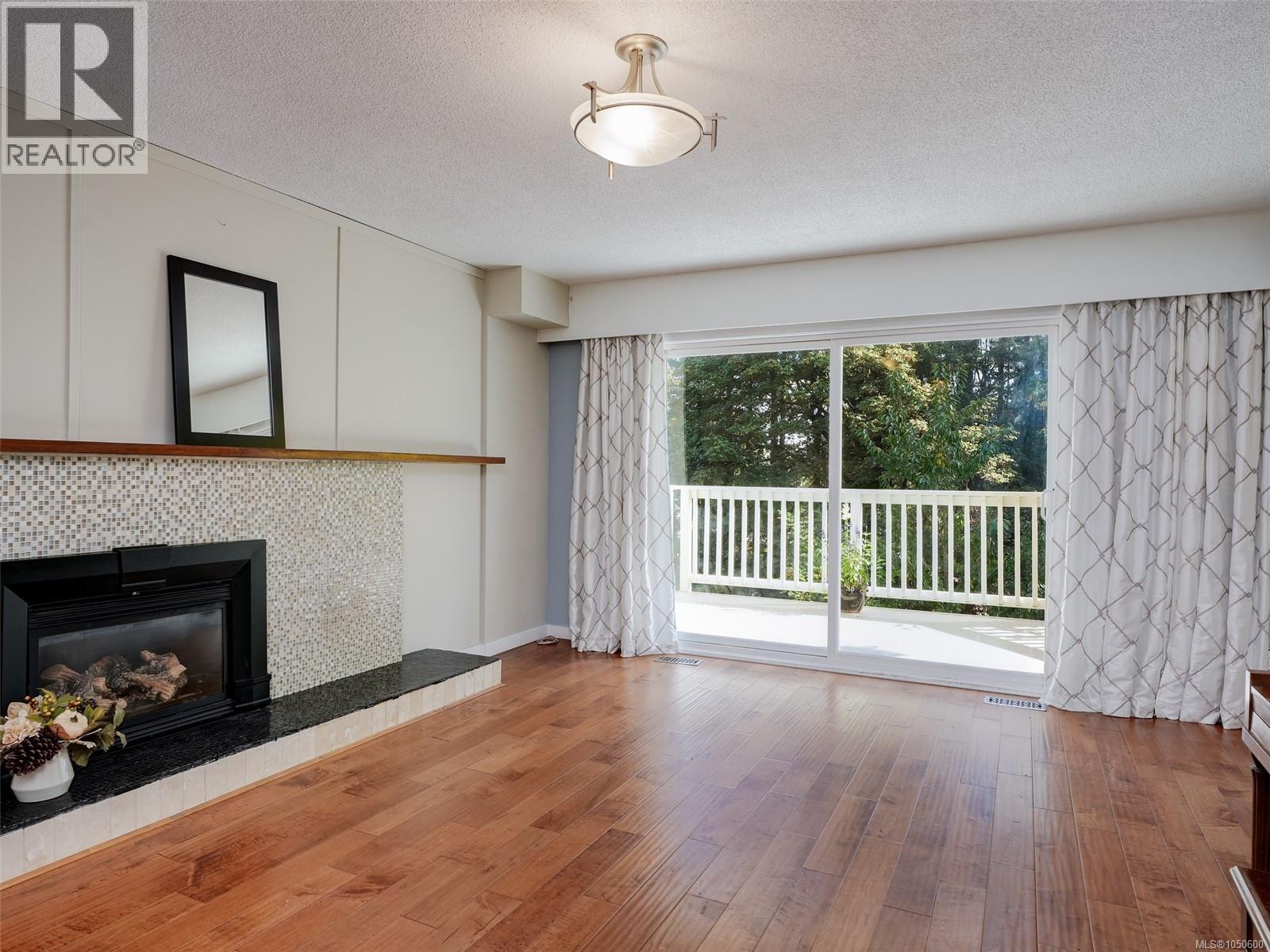  5190 Lochside Drive, Saanich
