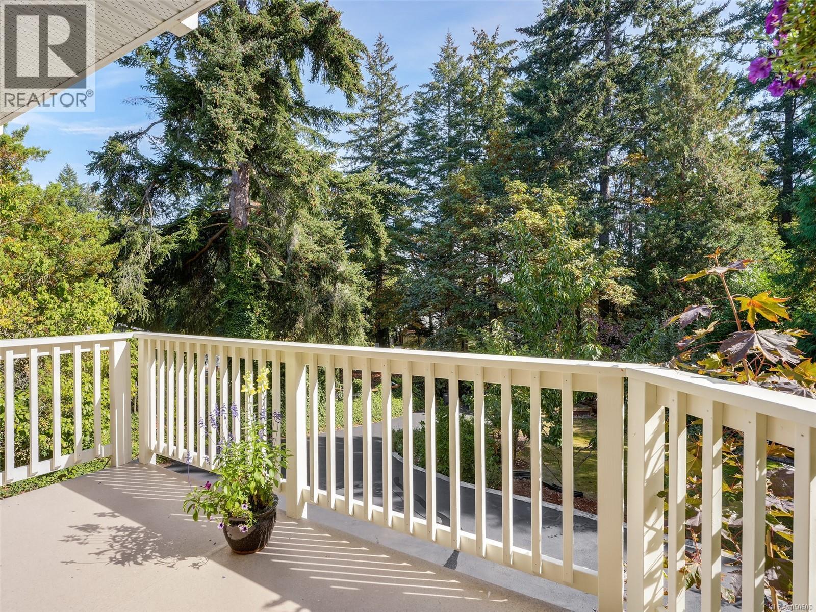 5190 Lochside Dr - 30