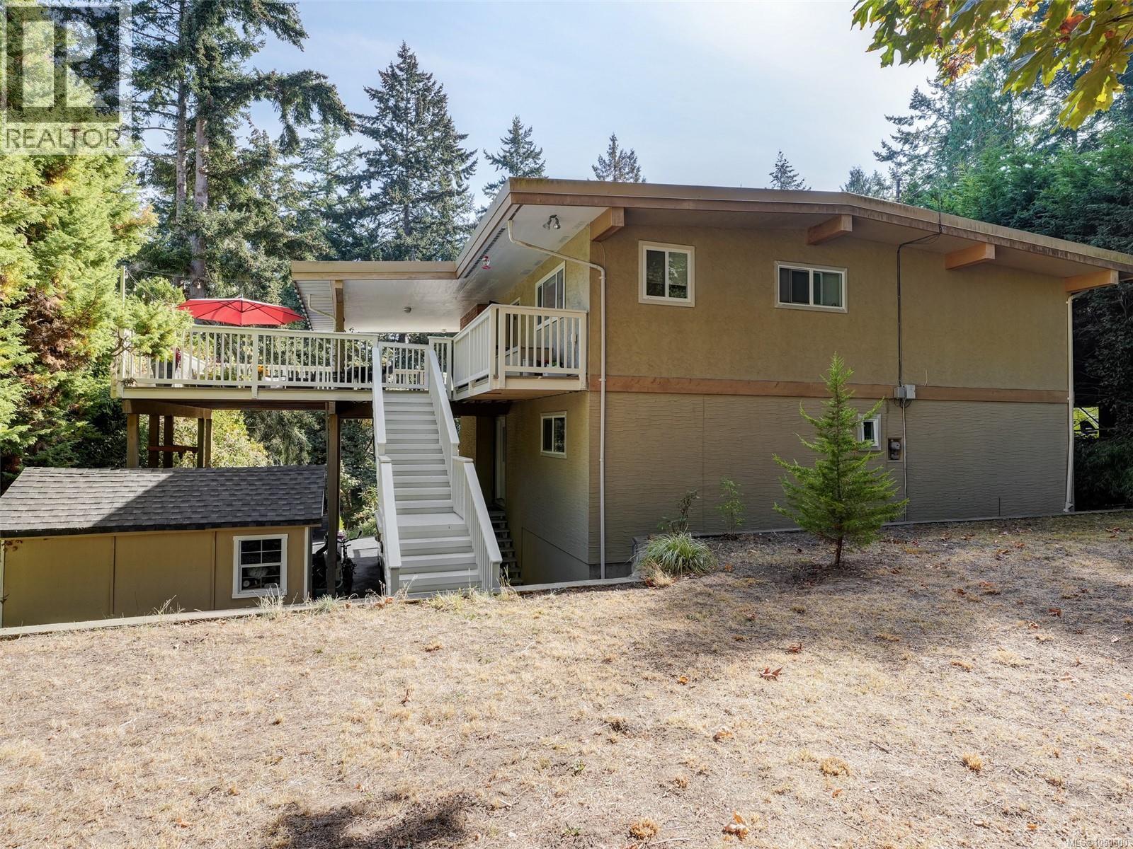  5190 Lochside Drive, Saanich