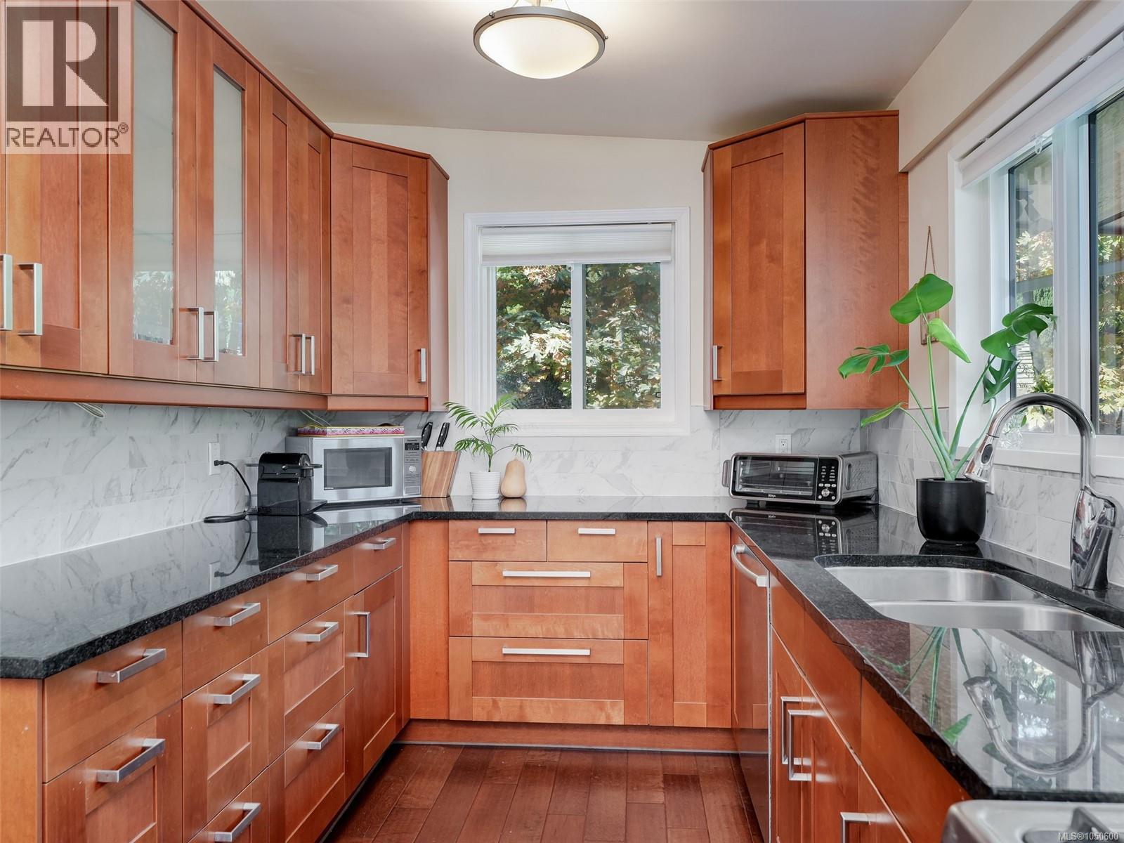  5190 Lochside Drive, Saanich