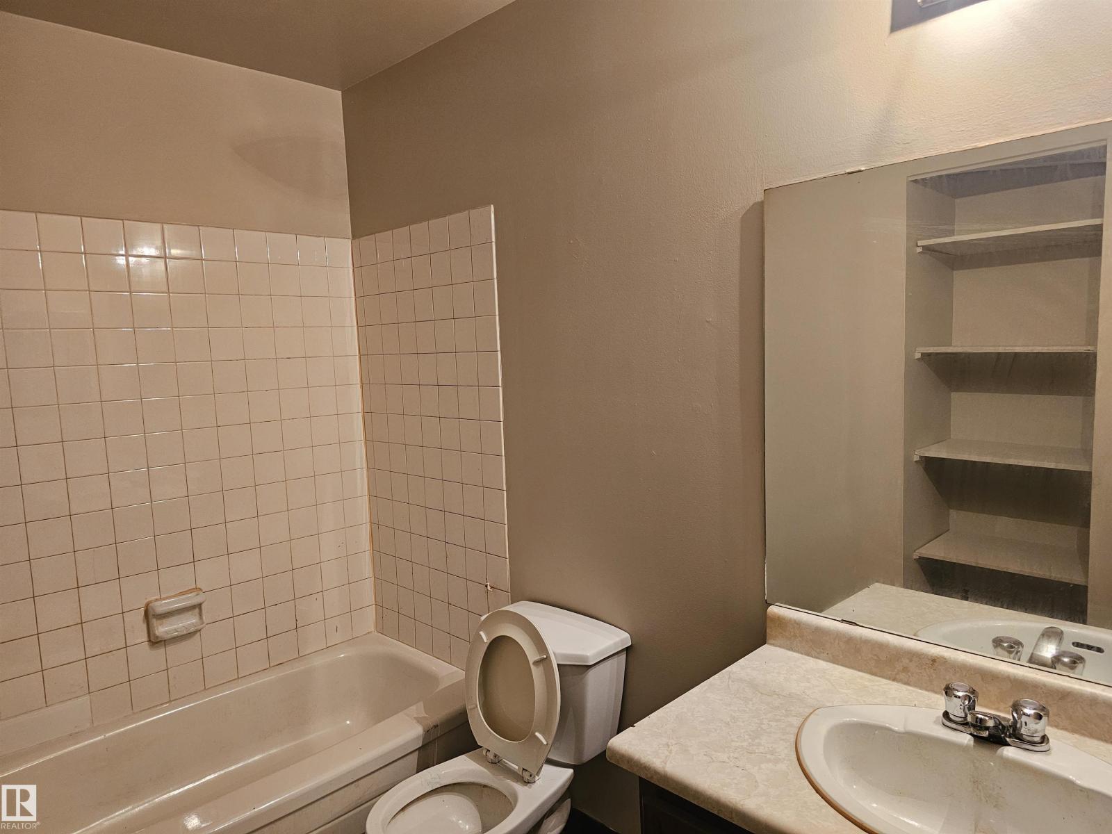 11822 39 ST NW - Image 13