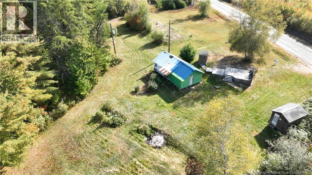 395 Brophy Road photo 4