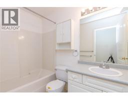 Kitchen - 1205 Corcan Rd, Qualicum Beach, BC V9K2R6 Photo 11