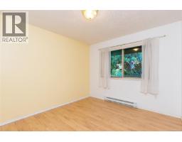 Primary Bedroom - 1205 Corcan Rd, Qualicum Beach, BC V9K2R6 Photo 9