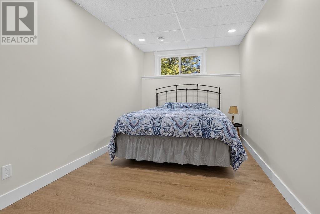 2096 Kenneth Drive - 27