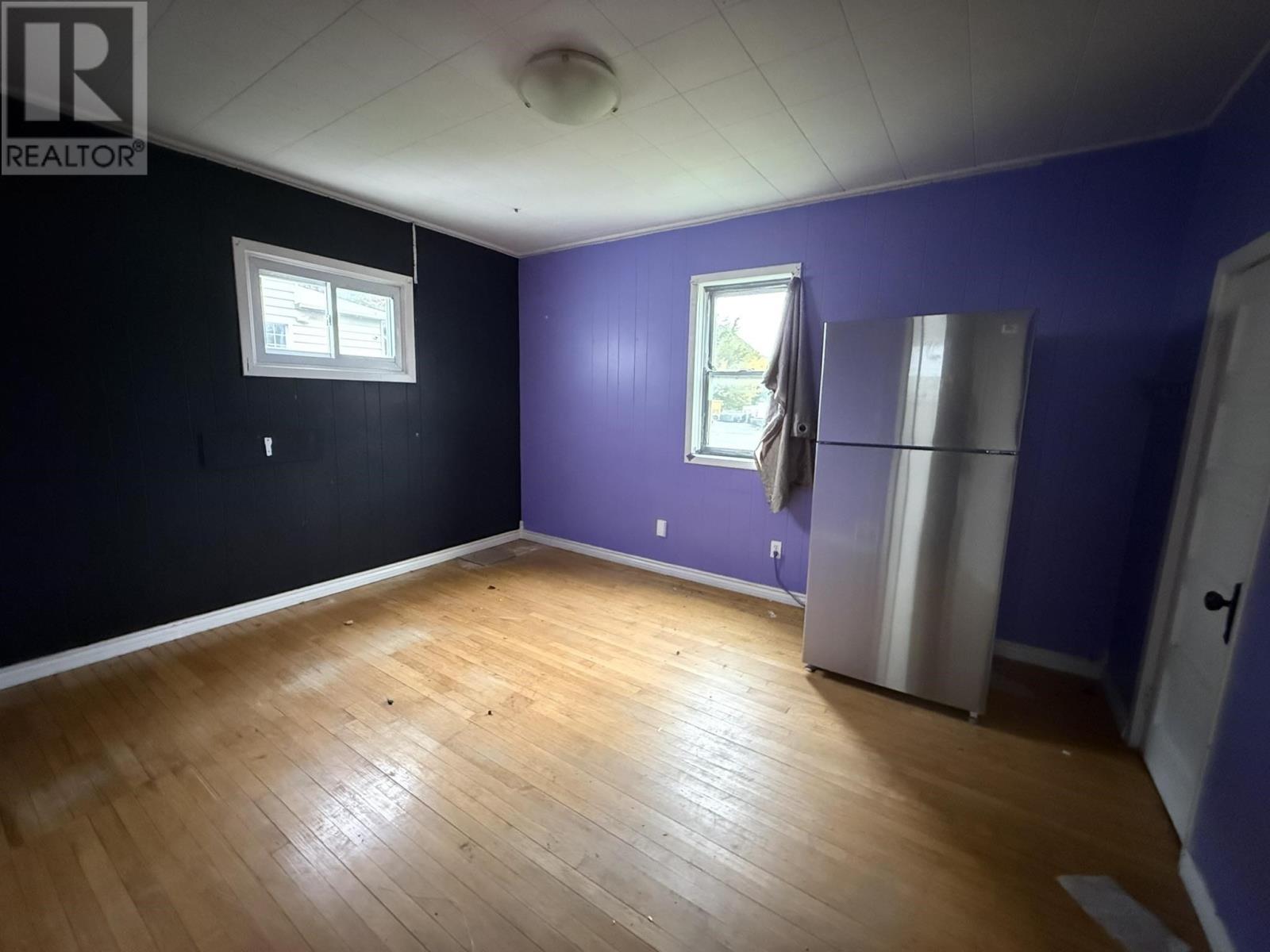 169 Huron ST - 8