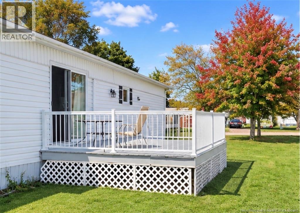 8 Tait Crescent - Image 4