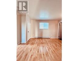 11A Camp Street thumbnail 12