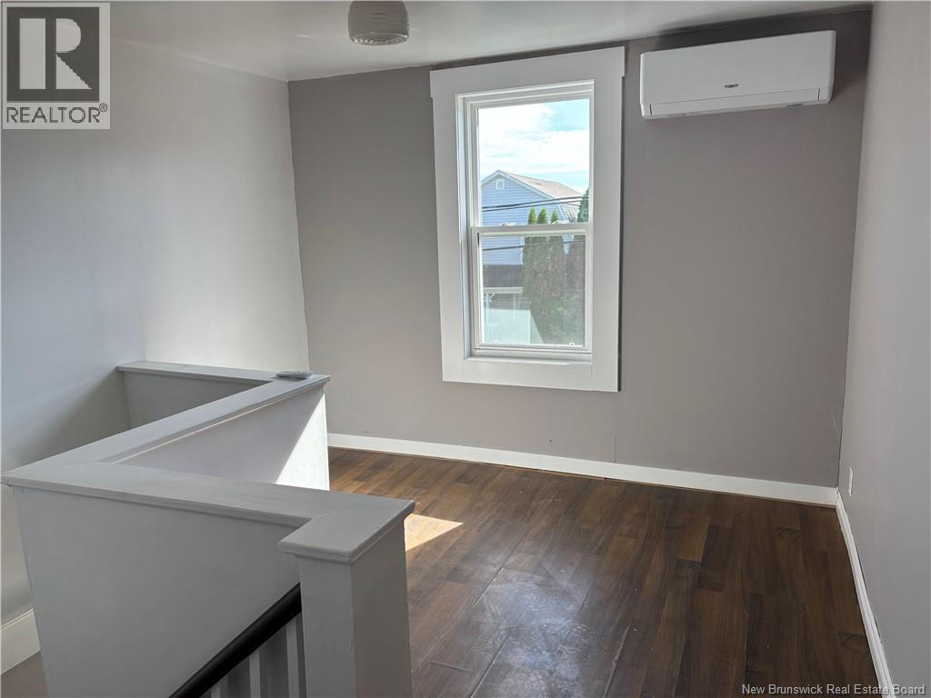 560 Queen Street - 9