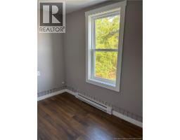 560 Queen Street, Bathurst, NB E2A2J7 Photo 10