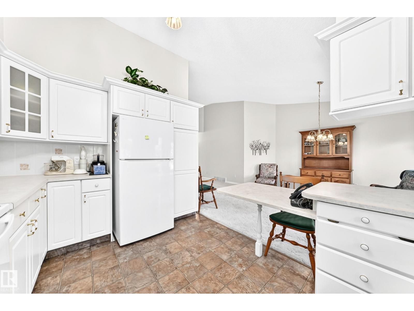 111 LAKESIDE PL - 10