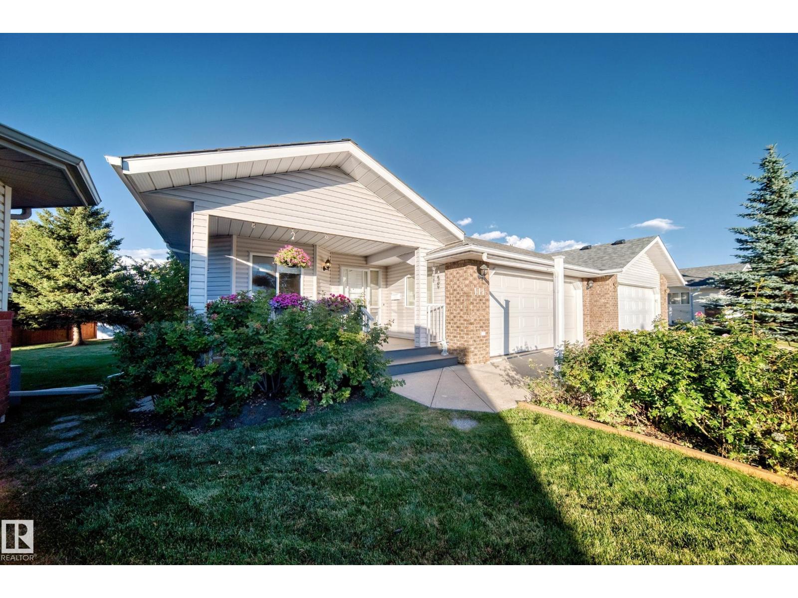 111 LAKESIDE PL - 2